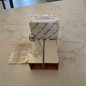 Princess House Salt pepper shackers